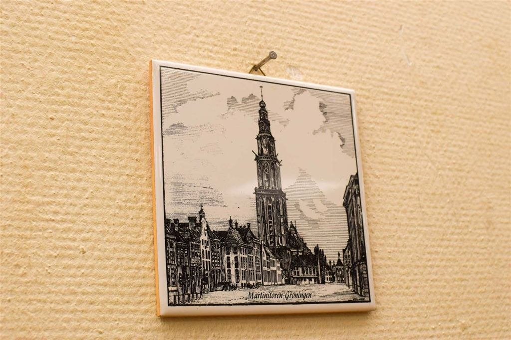Wandtegel met prent van de Martinitoren Groningen 50650, Huis en Inrichting, Ophalen of Verzenden, Gebruikt