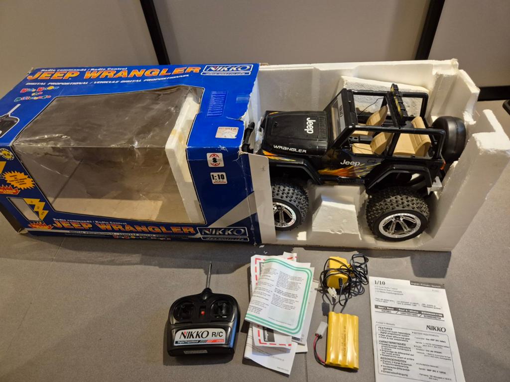 Nikko 19" Jeep Wrangler 1:10 RC auto jaren '90, Ophalen of Verzenden, Gebruikt, Auto onroad