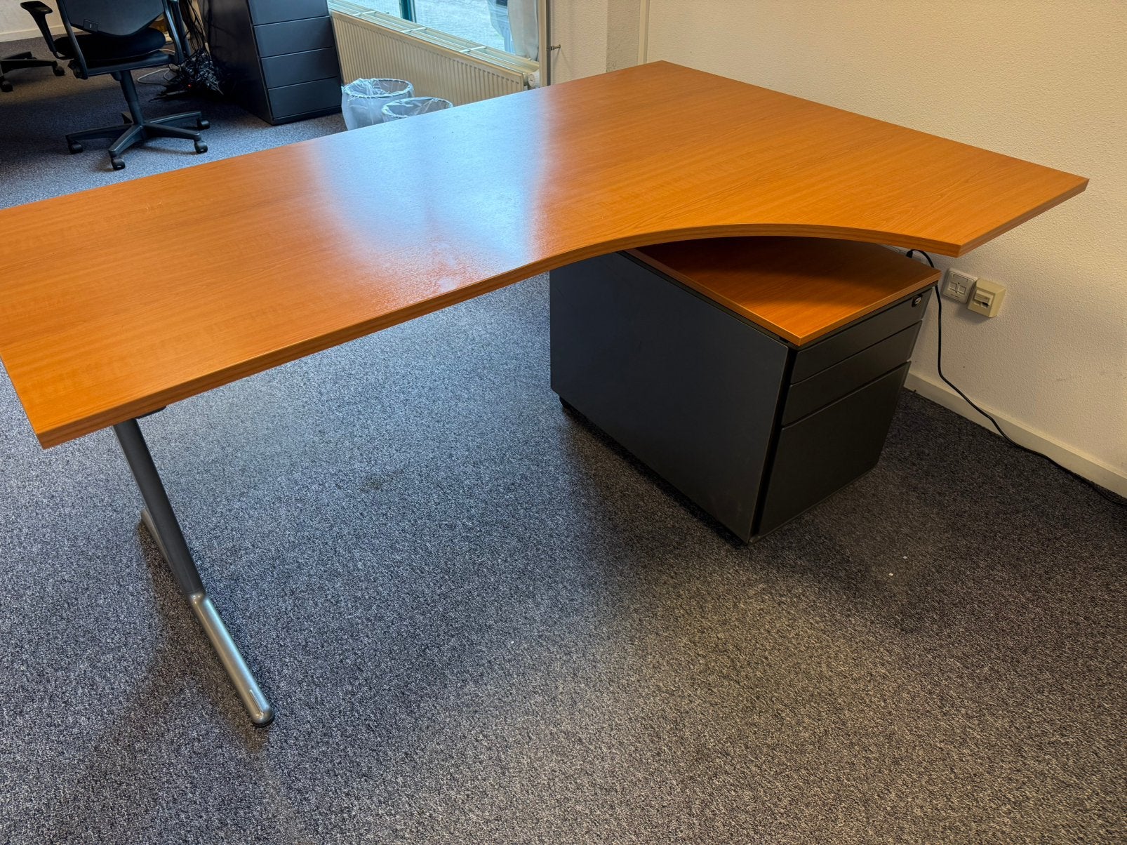 (Kantoor) bureau met separate ladekast, Ophalen, Gebruikt, 175 cm