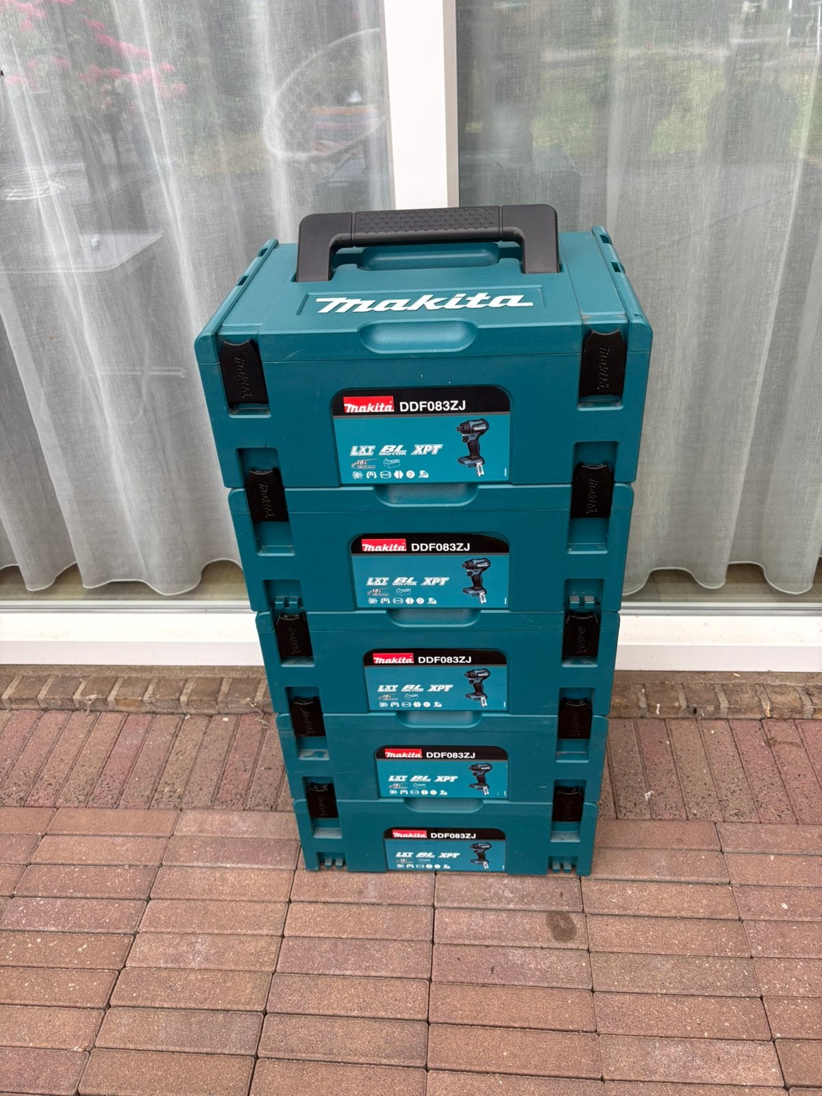 Makita M-Boxen, Ophalen, Nieuw