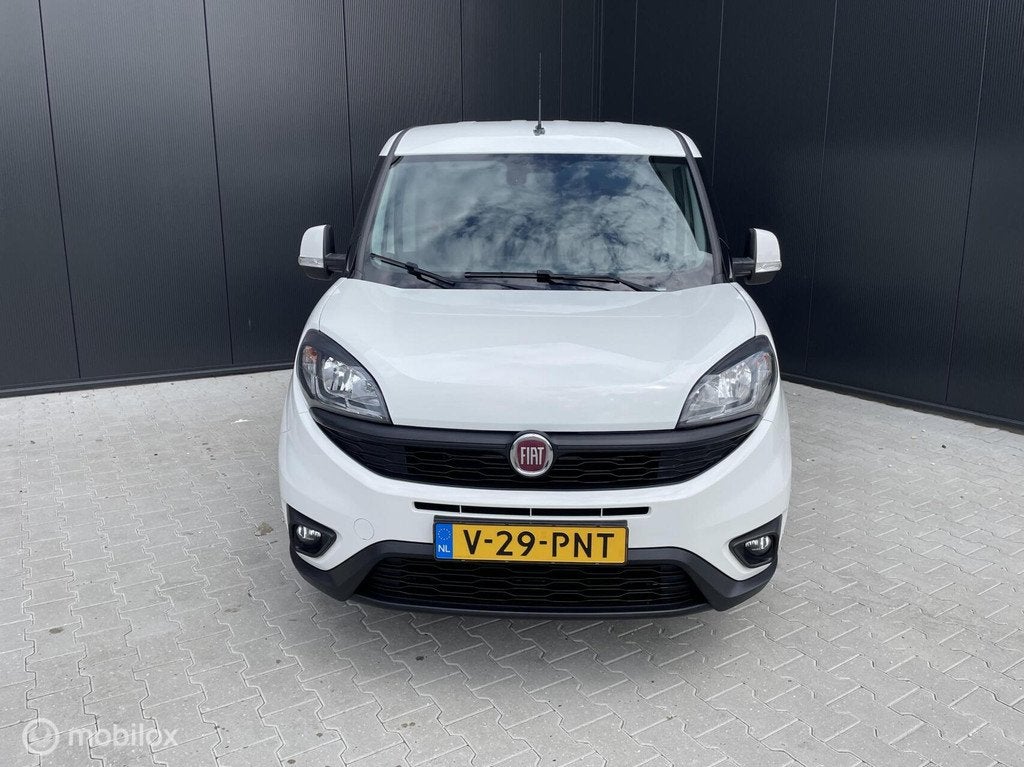 Fiat Doblò Cargo 1.4 Fire /MARGE/3Zits/CRUISE/NAVI, Auto's, Bestelauto's, Gebruikt, Euro 6, Wit, Bedrijf