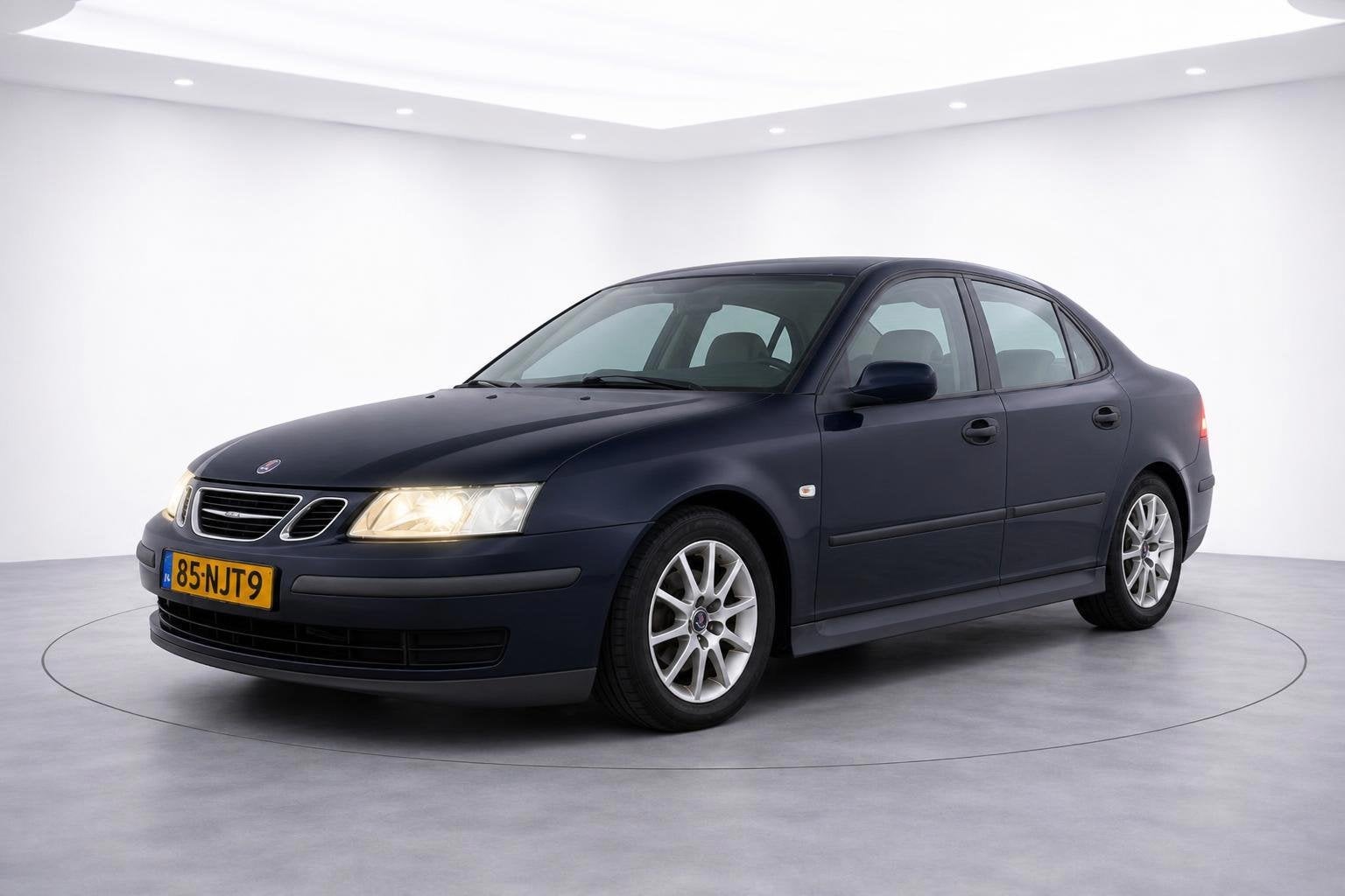 Saab 9-3 Sport Sedan 2.0T Business| 175PK | clima |xenon | n, Voorwielaandrijving, 1998 cc, Stof, Gebruikt