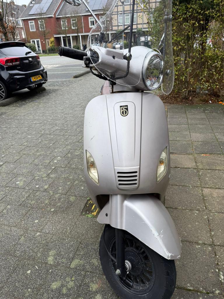 Te koop: Riva scooter opknap scooter, Ophalen, Gebruikt, Maximaal 45 km/u, Benzine