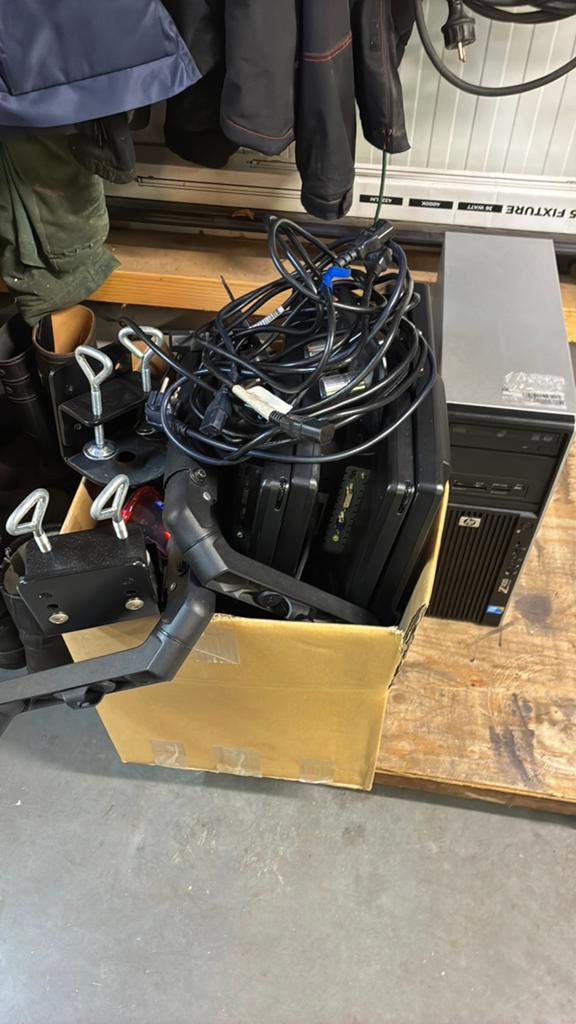 Partij computer apparatuur, Computers en Software, Overige Computers en Software, Zo goed als nieuw, Ophalen