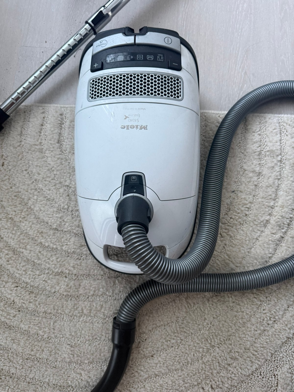 Miele stofzuiger, Witgoed en Apparatuur, Stofzuigers, Ophalen of Verzenden, Gebruikt, Stofzak, 1600 tot 2000 watt