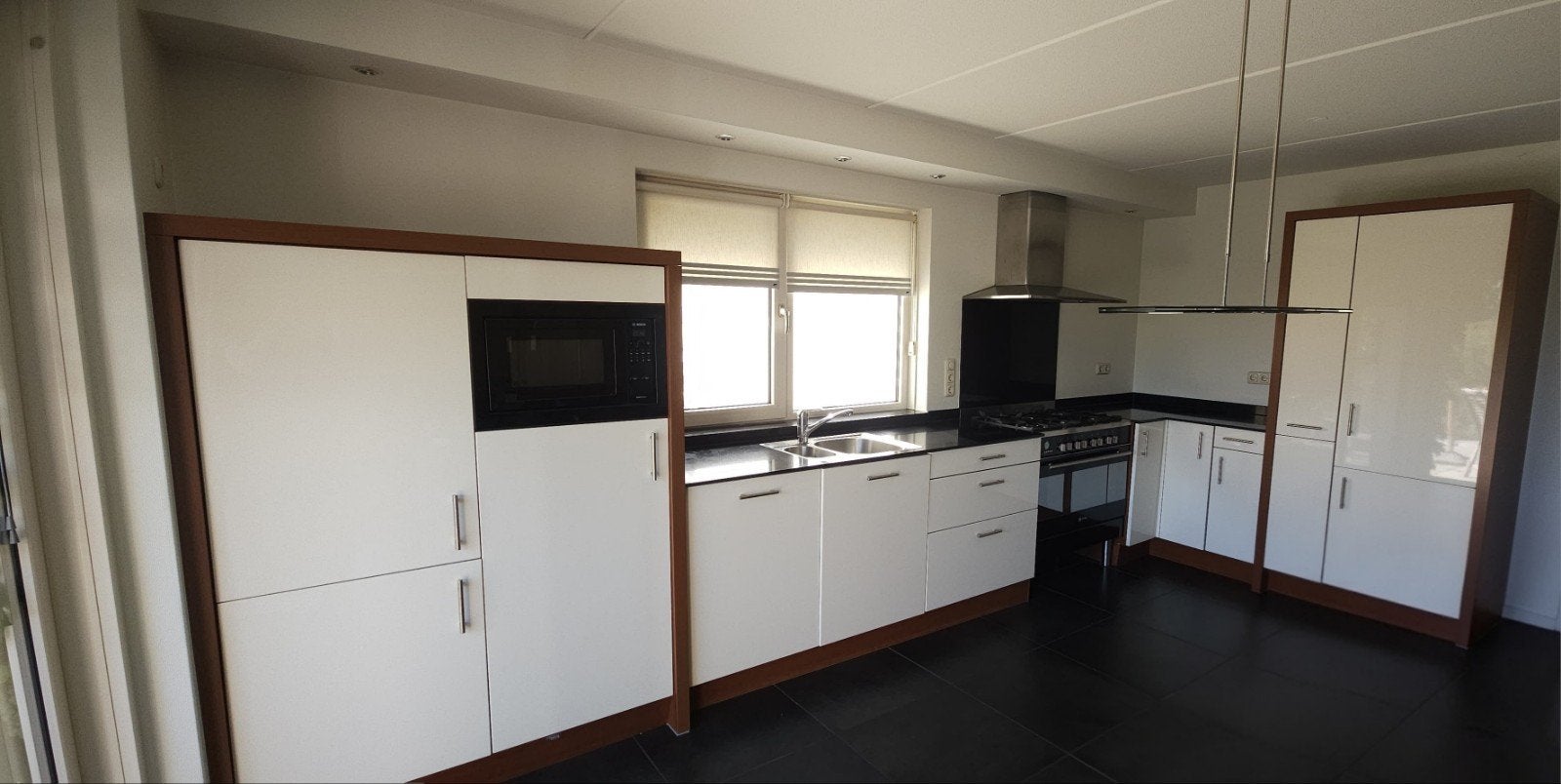 Hoekkeuken met Bosch apparatuur en Caesarstone blad, Ophalen, Gebruikt, Hoekkeuken, Hoogglans of Gelakt