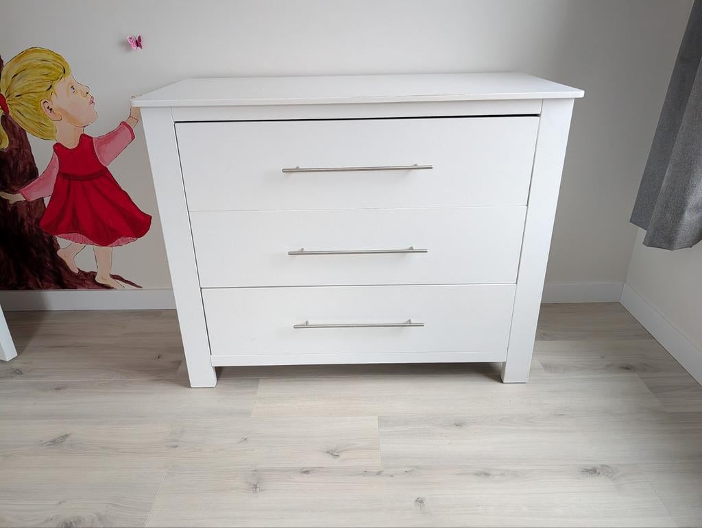 Kinderkamer: ledikant, kast en commode, Kinderen en Baby's, Kinderkamer | Complete kinderkamers, Gebruikt, Jongetje of Meisje