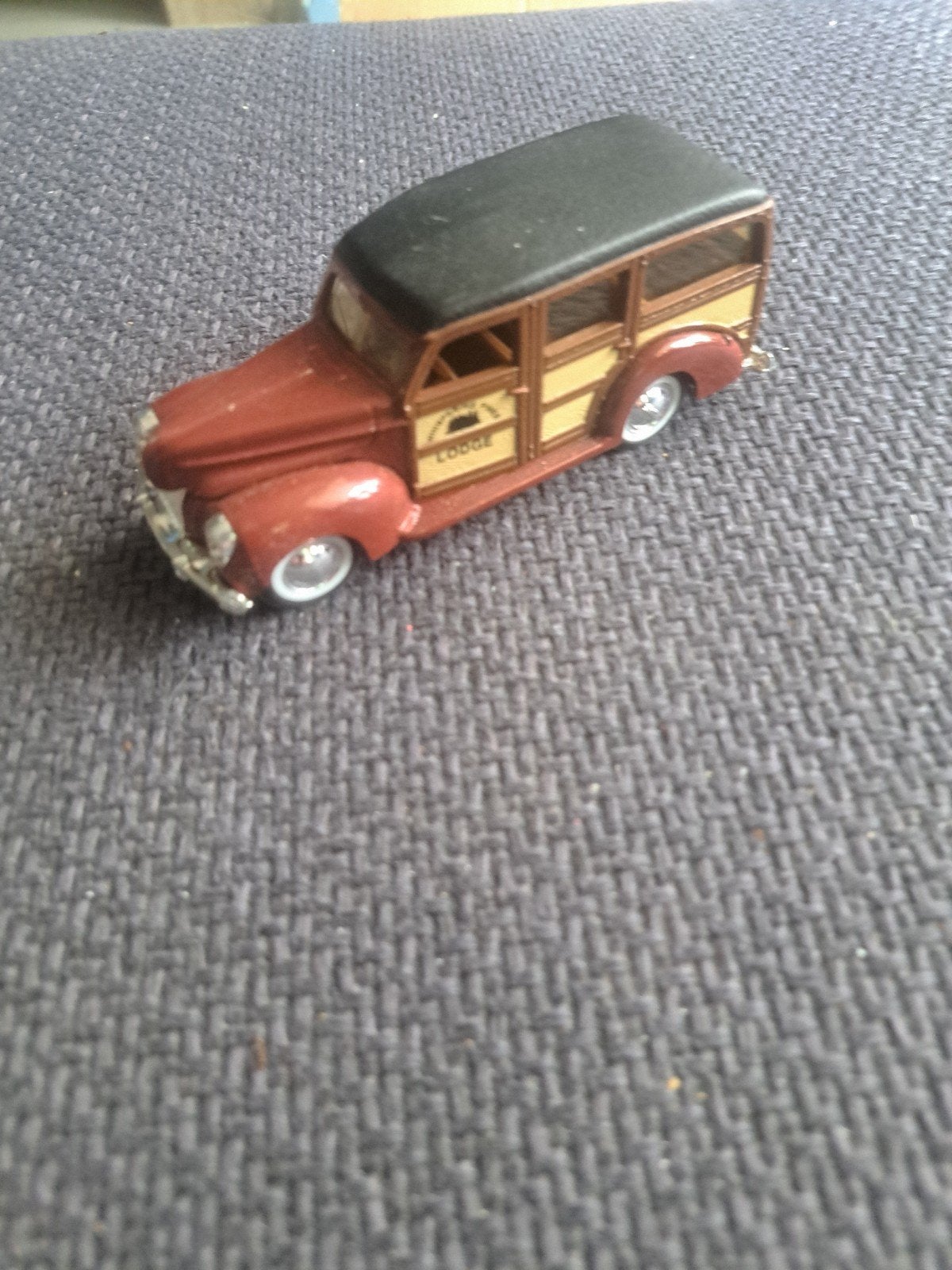 Ertl model woody station wagon, Hobby en Vrije tijd, Modelauto's | Overige schalen, Gebruikt, Auto, N.b, Ertl