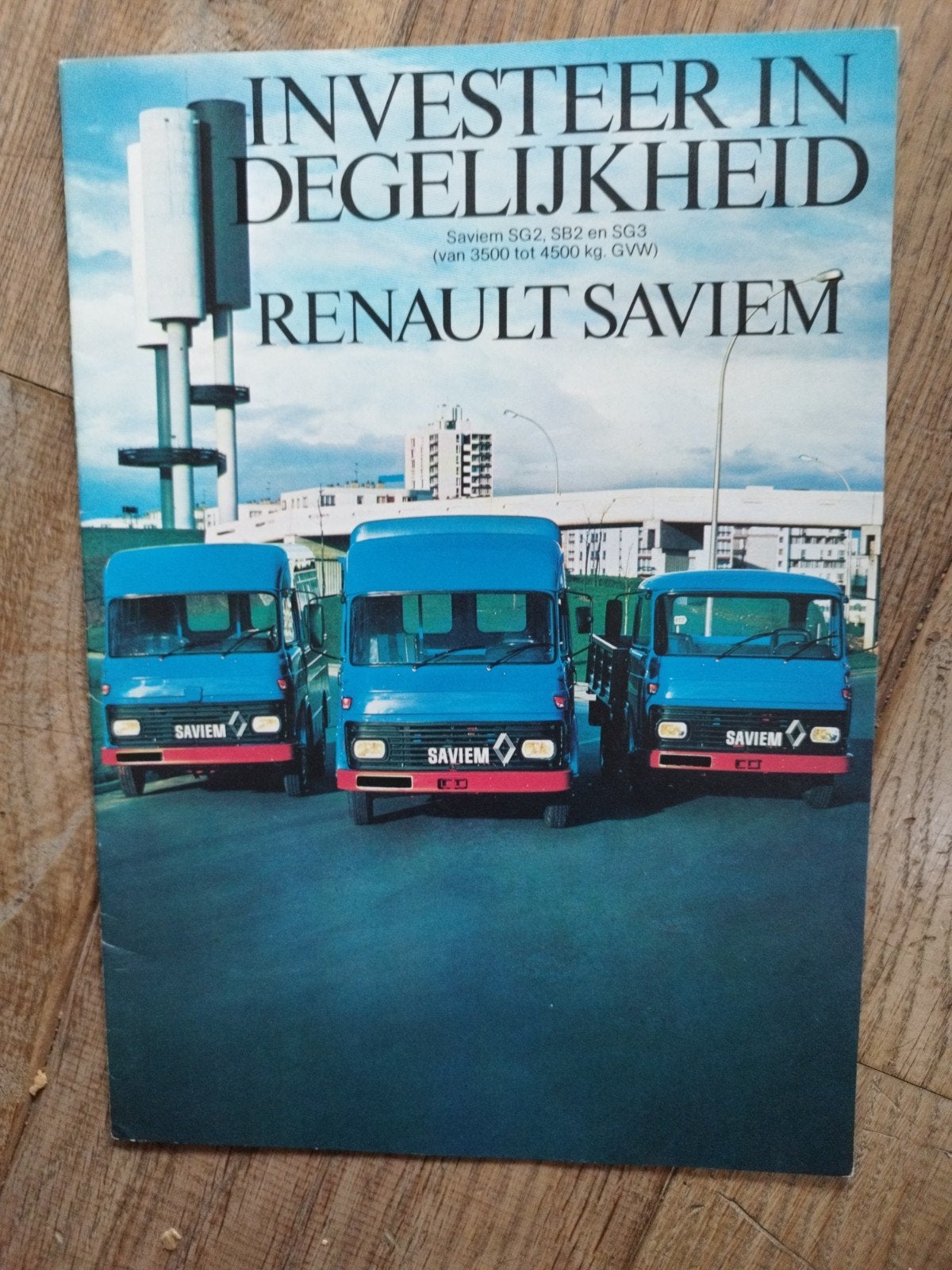 Renault Saviem Bedrijfswagens Brochure (1977), Renault, Ophalen of Verzenden, Zo goed als nieuw, Renault