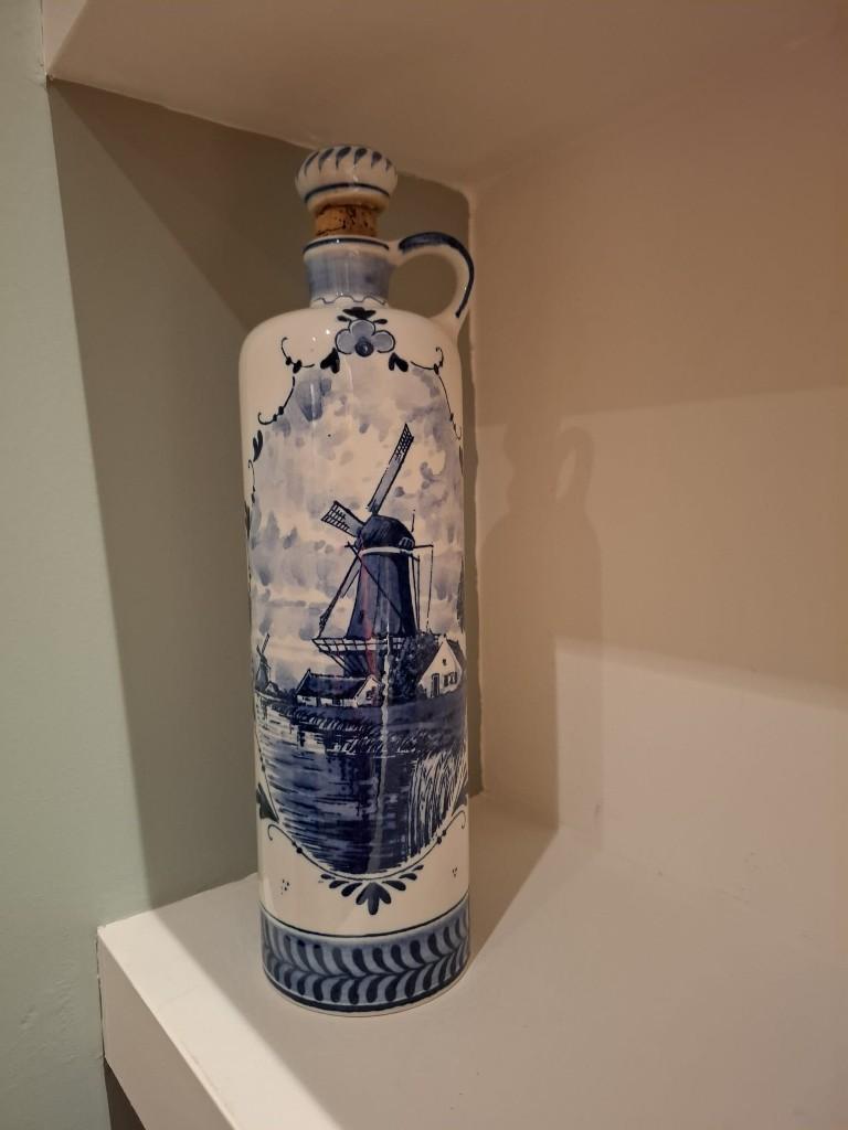 Decoratieve charmante kolf in Delfts blauw, Antiek en Kunst, Ophalen of Verzenden