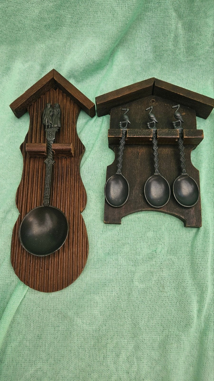 Antieke tinnen lepels met houten rekjes, Ophalen of Verzenden