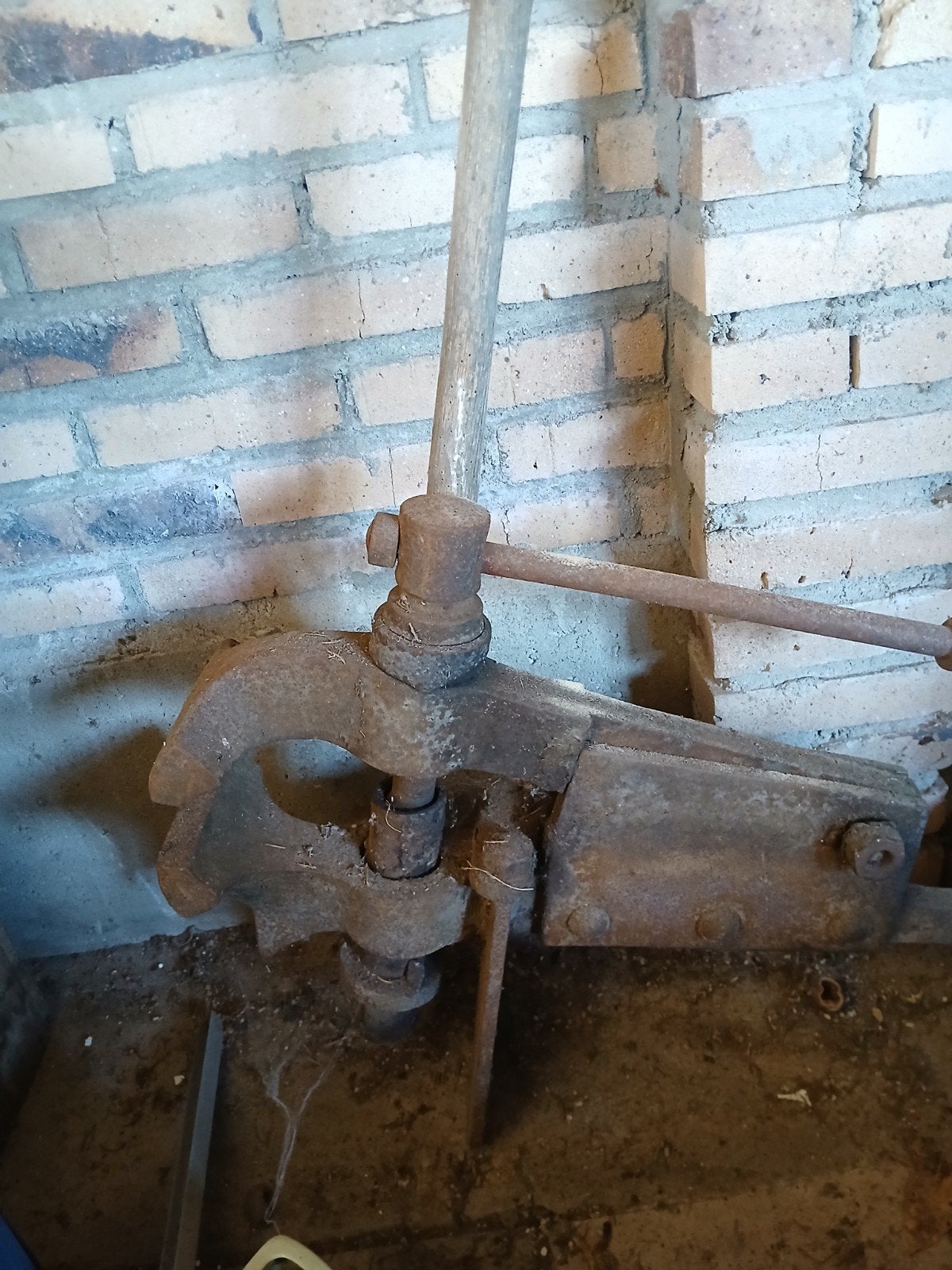 Oude grote brankschroef, Antiek en Kunst, Antiek | Gereedschap en Instrumenten, Ophalen