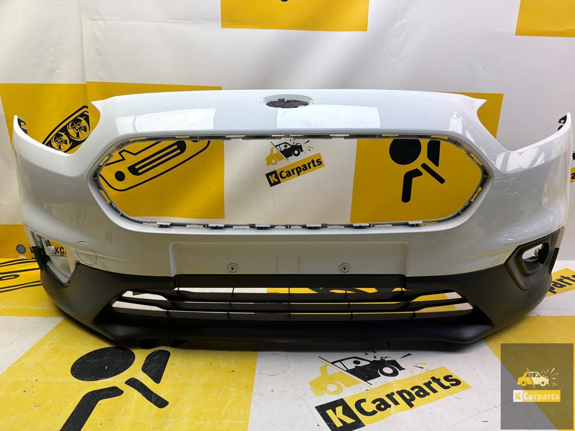 Ford courier mk2 Voorbumper Jt7617757a origineel, Gebruikt, Voor, Info@ford.com, Ophalen of Verzenden