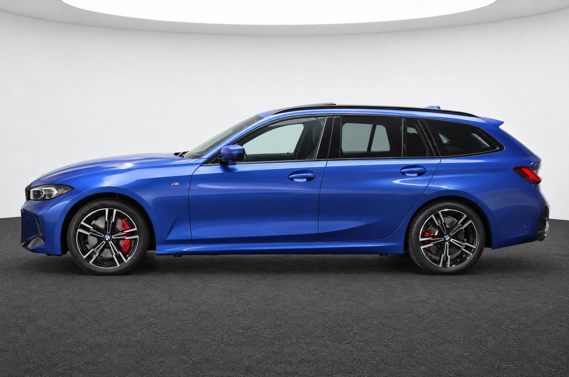 BMW 3 Serie Touring 330i xDrive High Executive M Sport Autom, Auto's, 4 cilinders, Met garantie (alle), Blauw, Vierwielaandrijving