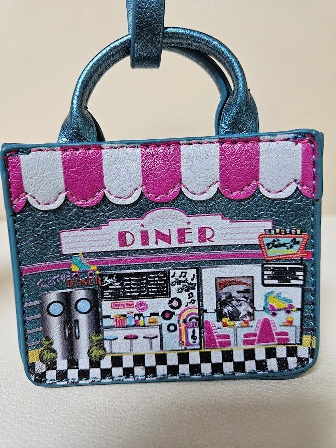 Vendula shopfront mini tasje charm Kitty's diner tas, Ophalen of Verzenden, Nieuw, Overige kleuren, Overige typen