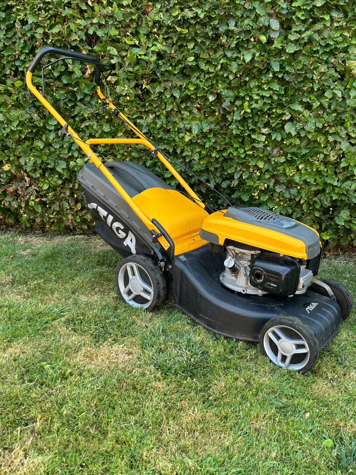 Stiga combi 48 sh HONDA 4 takt, Ophalen, Cirkelmaaier, Benzine-grasmaaier, 40 t/m 49 cm