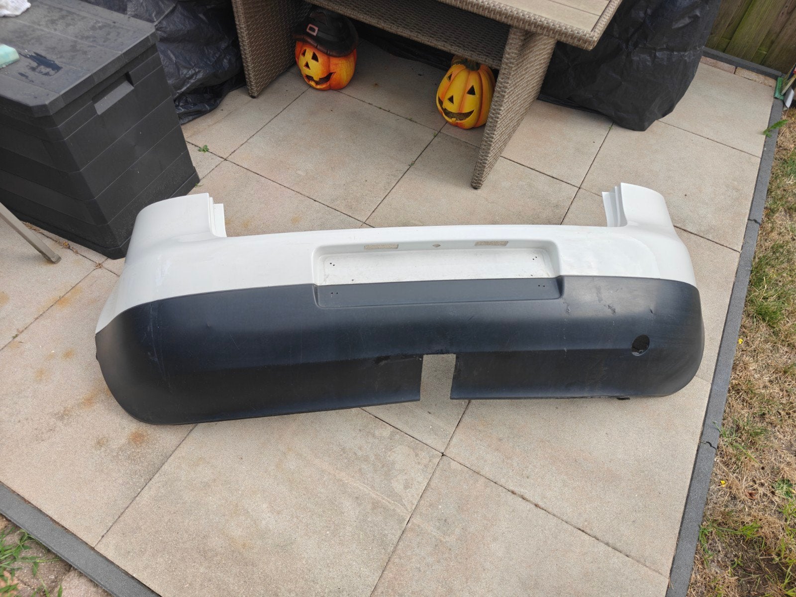 Golf 5 Achterbumper Wit - Lichte Schade, Zonder PDC, Ophalen, Gebruikt, Volkswagen, Achter
