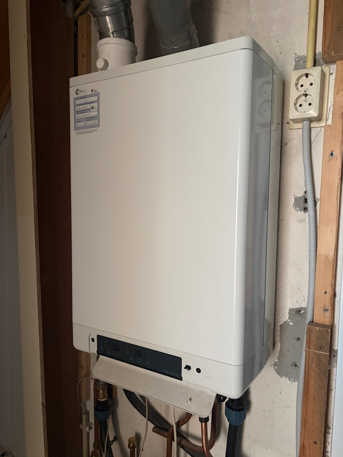 Intergas Kombi Kompakt HRE 28/24 CW4 CV-ketel, Gebruikt, Hoog rendement (Hr), Cv-ketel of Combi-ketel, Minder dan 60 cm