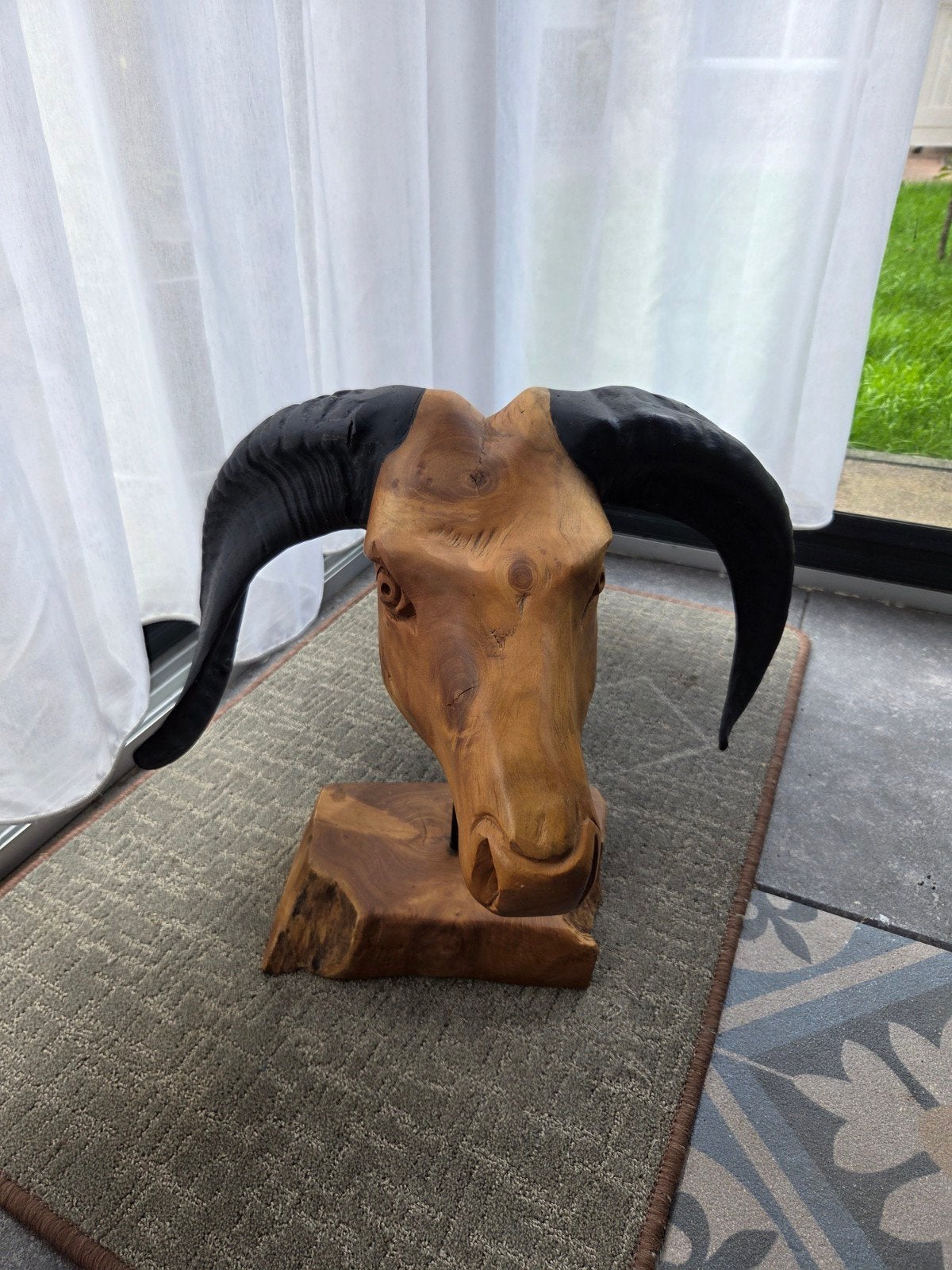 Ram kop Moeflon  . hout -   30 euro, Verzamelen, Dierenverzamelingen, Ophalen, Overige soorten