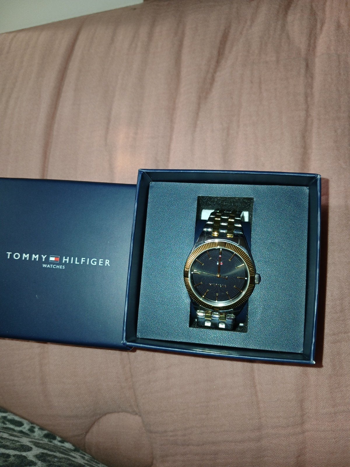 Tommy Hilfiger Horloge - Tweekleurig, Krasvrij, Overige merken, Staal, Staal, Polshorloge