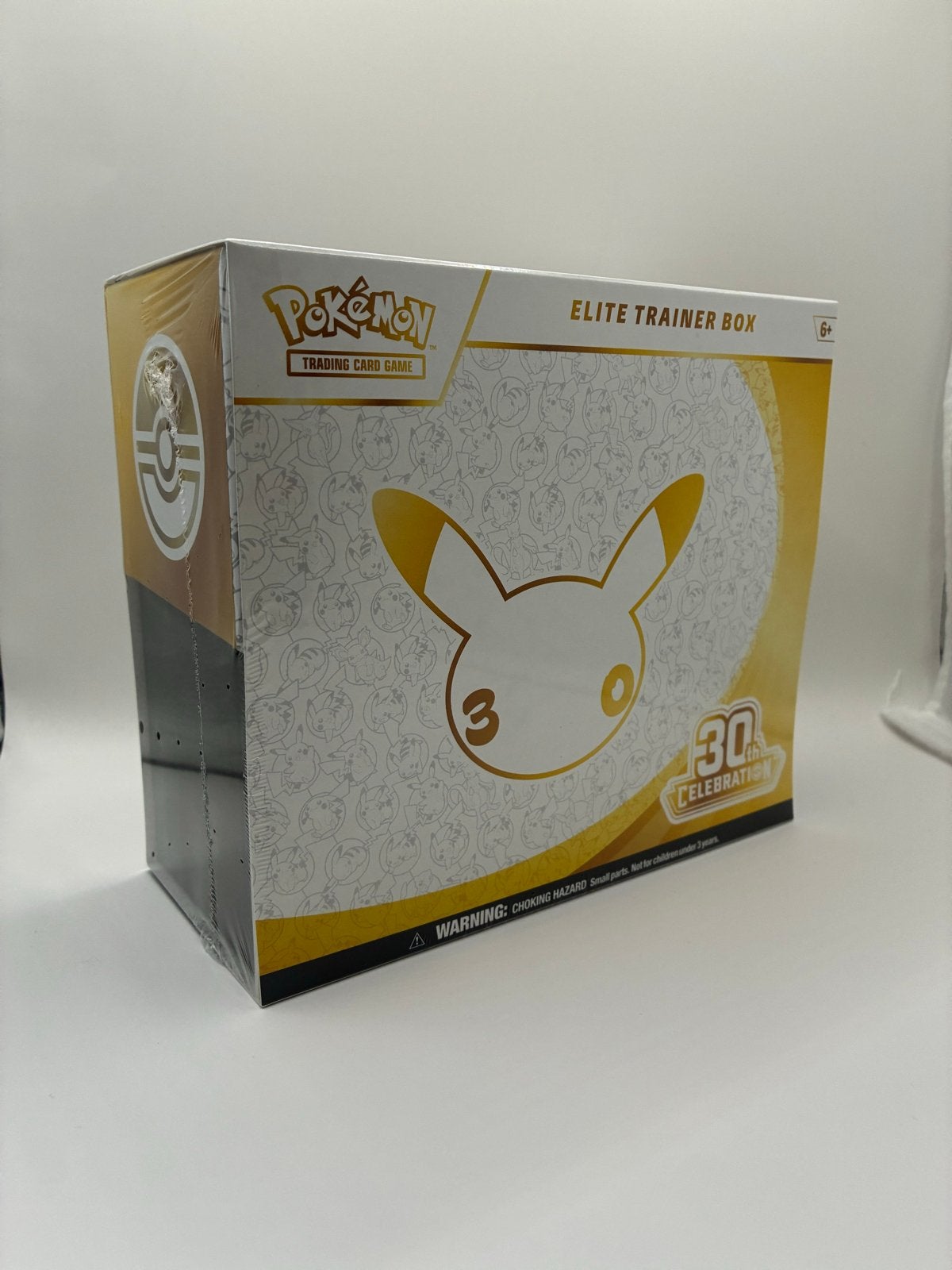 30th Celebration Elite Trainer Box (ETB) - Vaste prijs, Ophalen of Verzenden, Nieuw, Overige typen, Foil