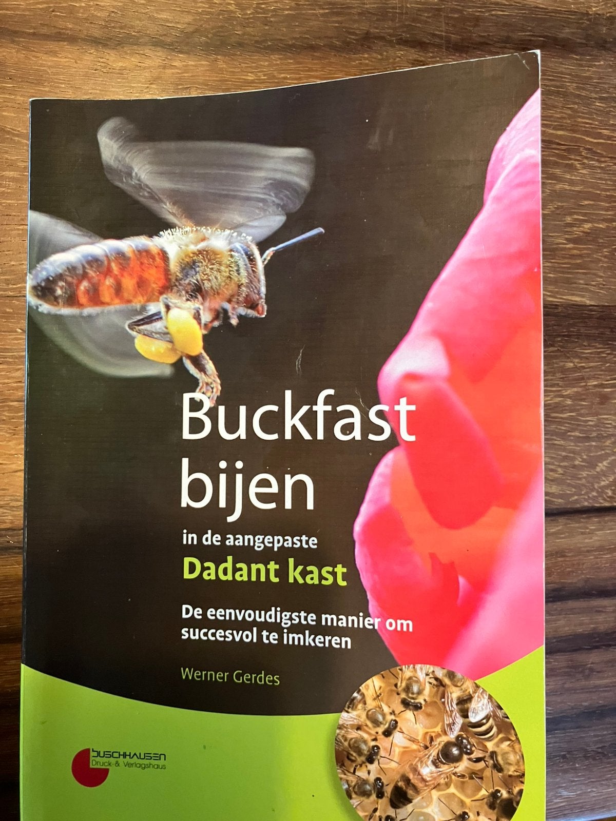 Boek Buckfast bijen van Werner Gerdes, Bijen