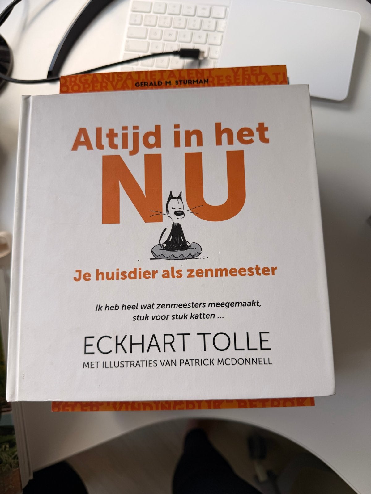 Altijd in het NU: Je huisdier als zenmeester - Eckhart Tolle, Boeken, Ophalen of Verzenden, Gelezen, Meditatie of Yoga, Achtergrond en Informatie