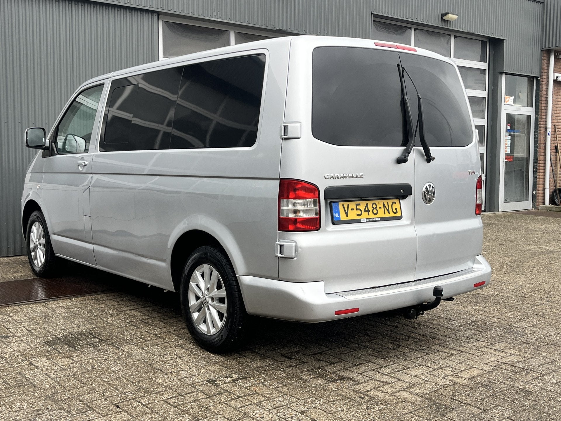 Volkswagen Transporter 2.5 TDI DC Invalide vervoer Caravelle, Stoelverwarming, Stof, Gebruikt, Zwart