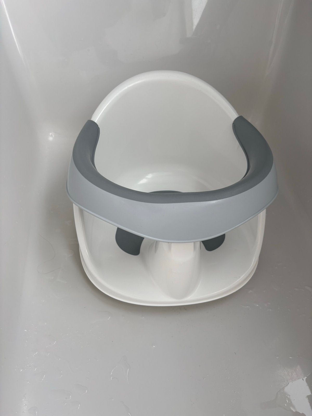 Ventouse-badzitje voor baby/peuter (7-16 maanden), Kinderen en Baby's, Ophalen, Gebruikt, Badzitje of Badring, Overige merken