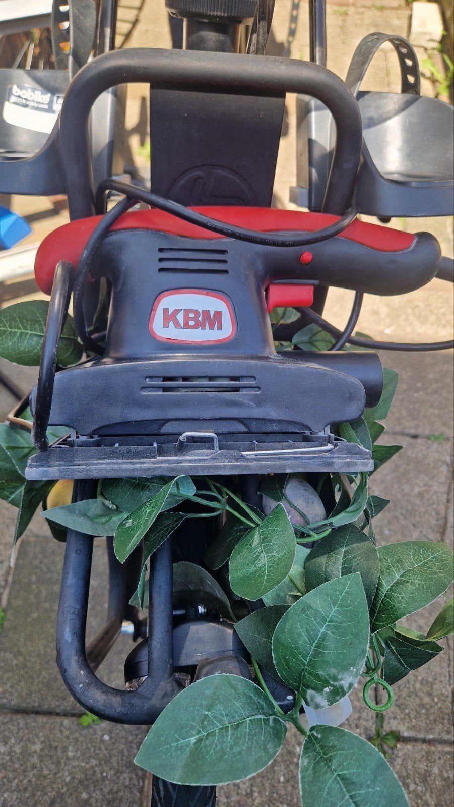 KBM Vlakschuurmachine 135 Watt, Doe-het-zelf en Verbouw, Ophalen of Verzenden, Zo goed als nieuw, Minder dan 600 watt, Vlakschuurmachine