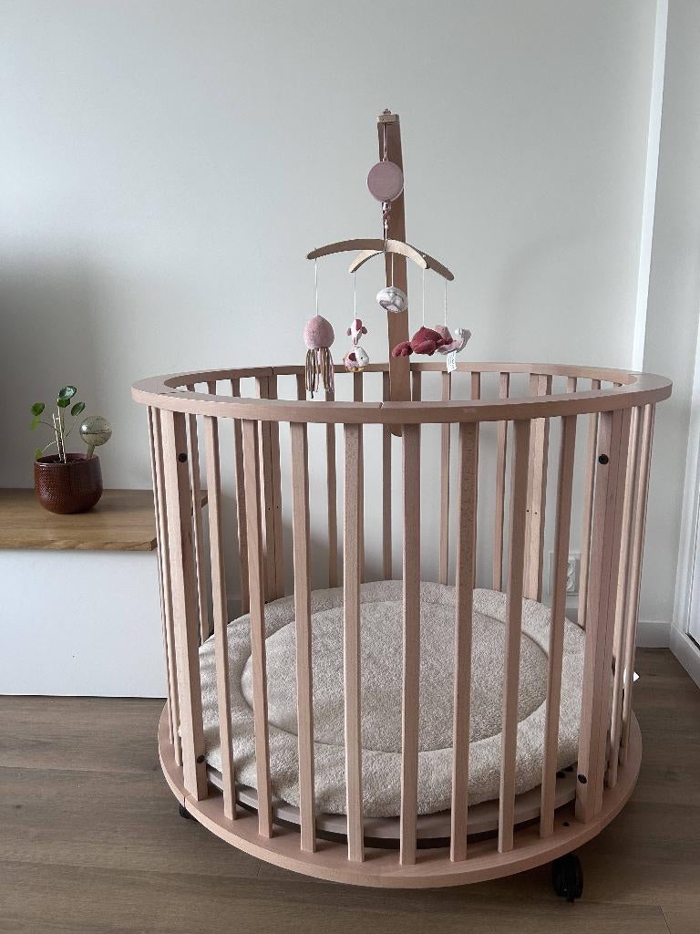 Ronde box babypark hout, Ophalen, Zo goed als nieuw, Rond, In hoogte verstelbaar