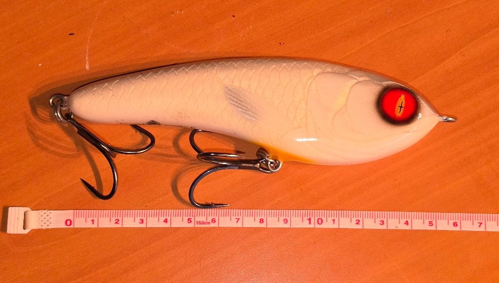 Te koop Custom Jerkbait 15 cm “Evil Twin” (m2456805754) — Hengelsport ...