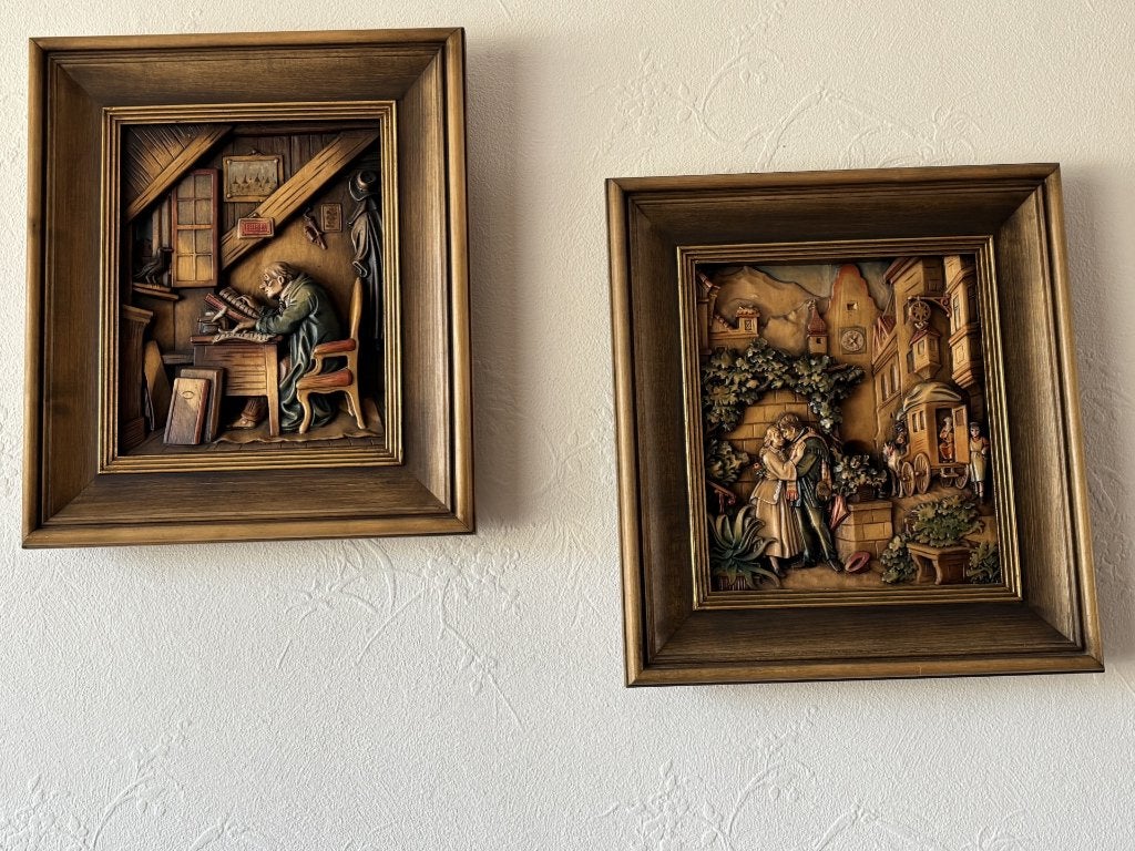 Exclusieve Set ANRI 3D Houtreliëfs - Carl Spitzweg 44x39 cm, Antiek en Kunst, Kunst | Beelden en Houtsnijwerken, Ophalen, Houtsnijwerk