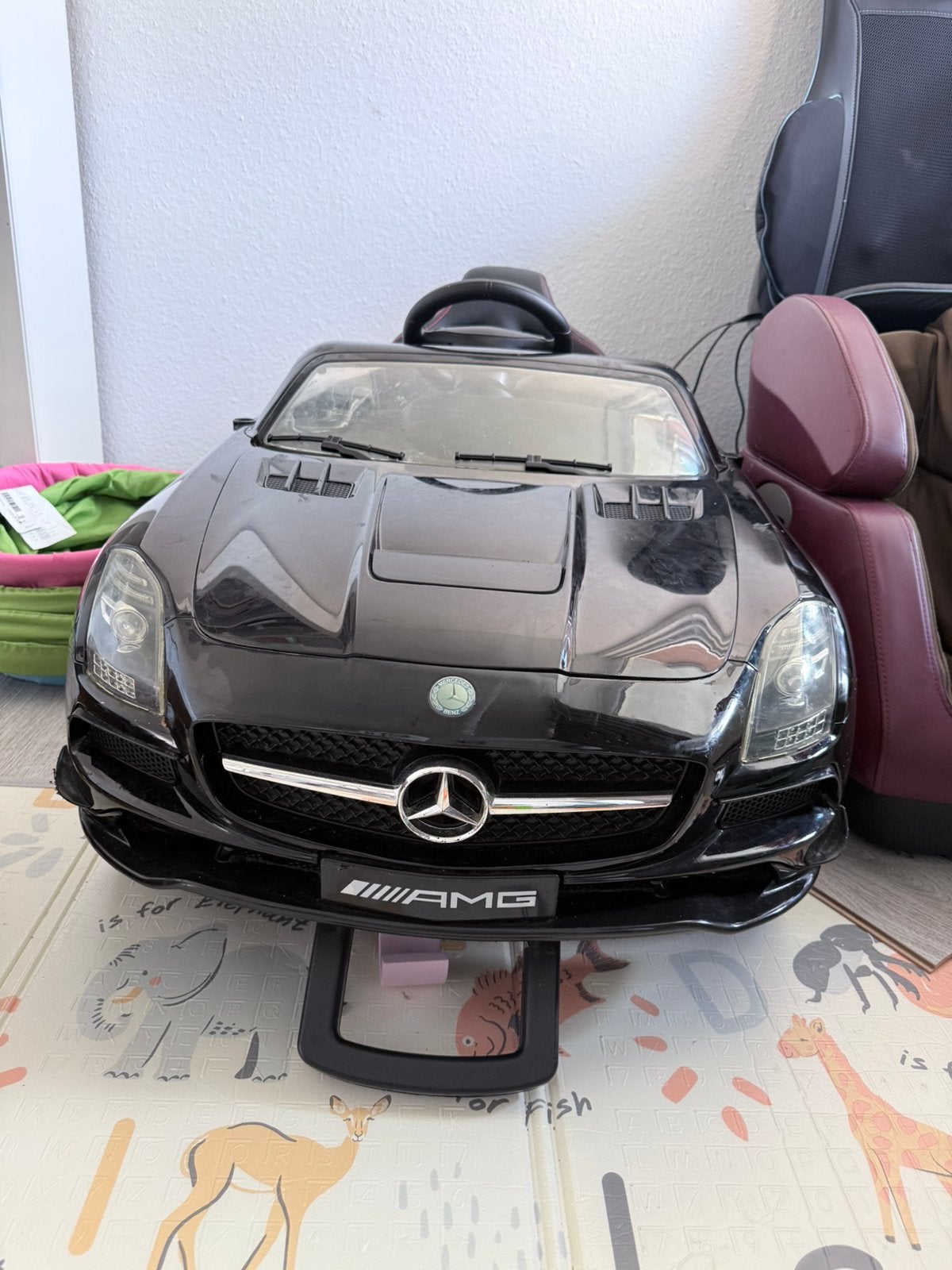 Mercedes-Benz elektrische kinderauto met LCD en USB – Zwart, Ophalen, Zo goed als nieuw