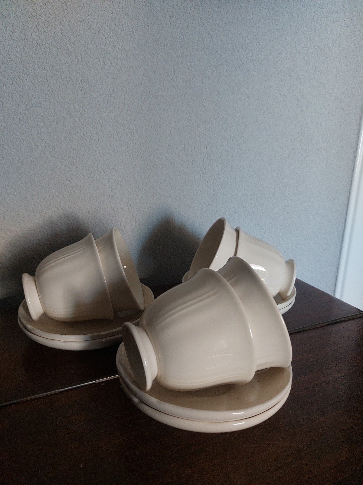 Wedgewood Queens plain kop en schotel heren, Huis en Inrichting, Keuken | Servies, Ophalen, Zo goed als nieuw, Aardewerk, Kop(pen) en/of Schotel(s)
