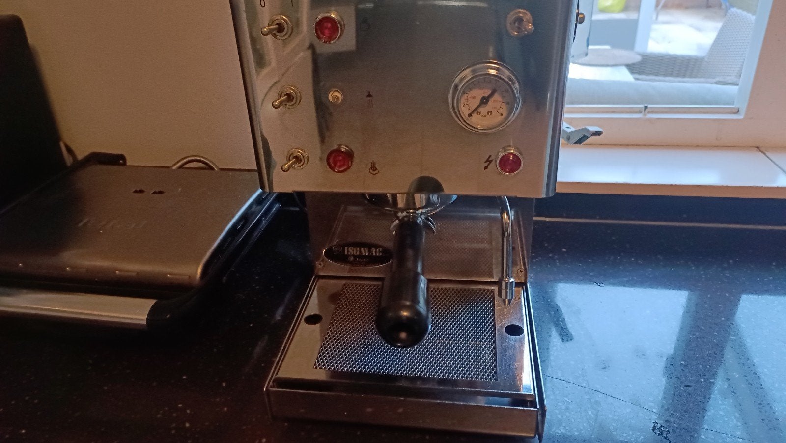 Isomac Millennium Espressomachine DEFECT, Witgoed en Apparatuur, Espresso apparaat, Gemalen koffie, Niet werkend, 2 tot 4 kopjes