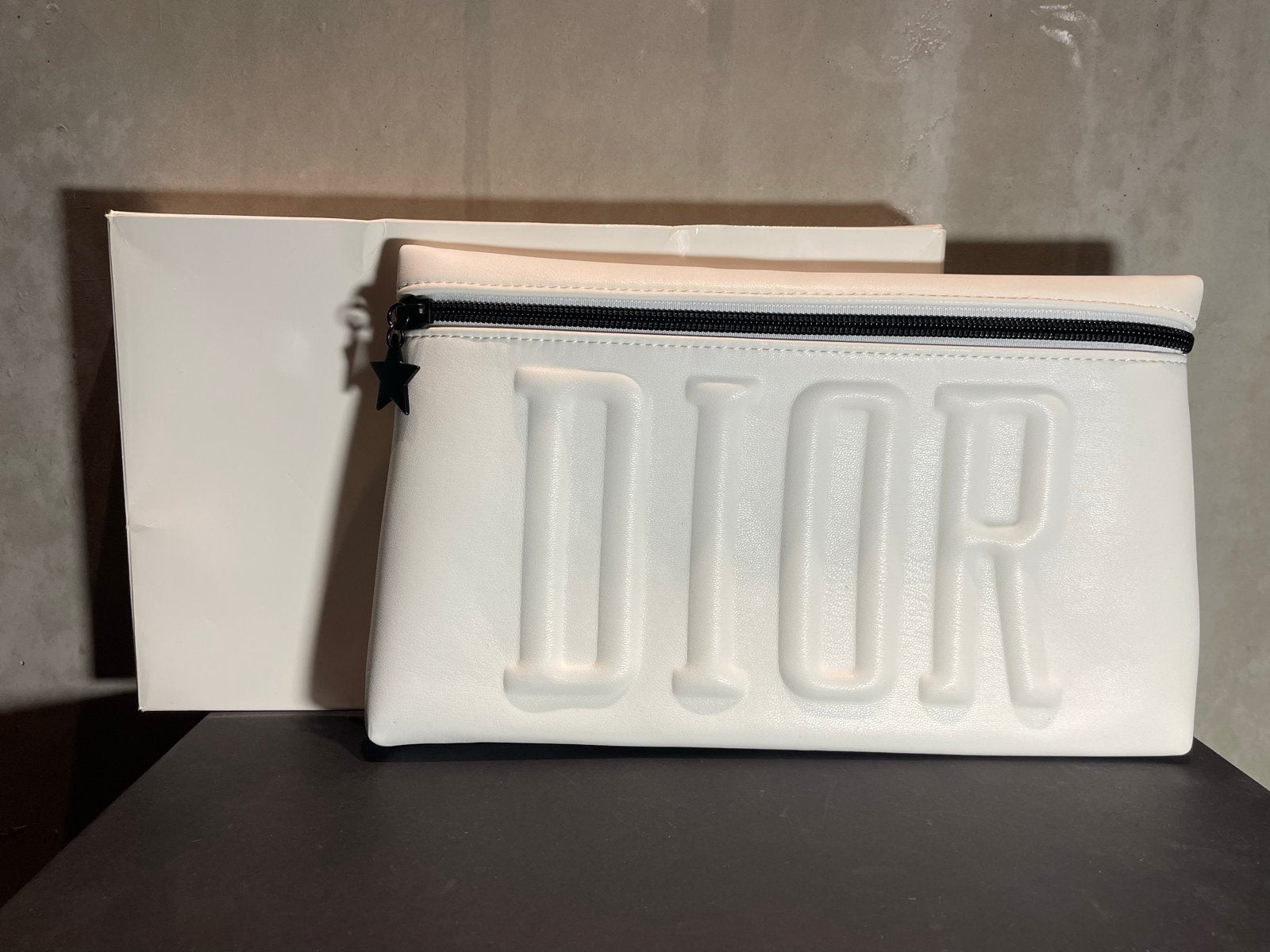 Dior Make-up Tasje / Clutch Wit met Zwarte Rits, Ophalen of Verzenden, Nieuw, Wit, Dame