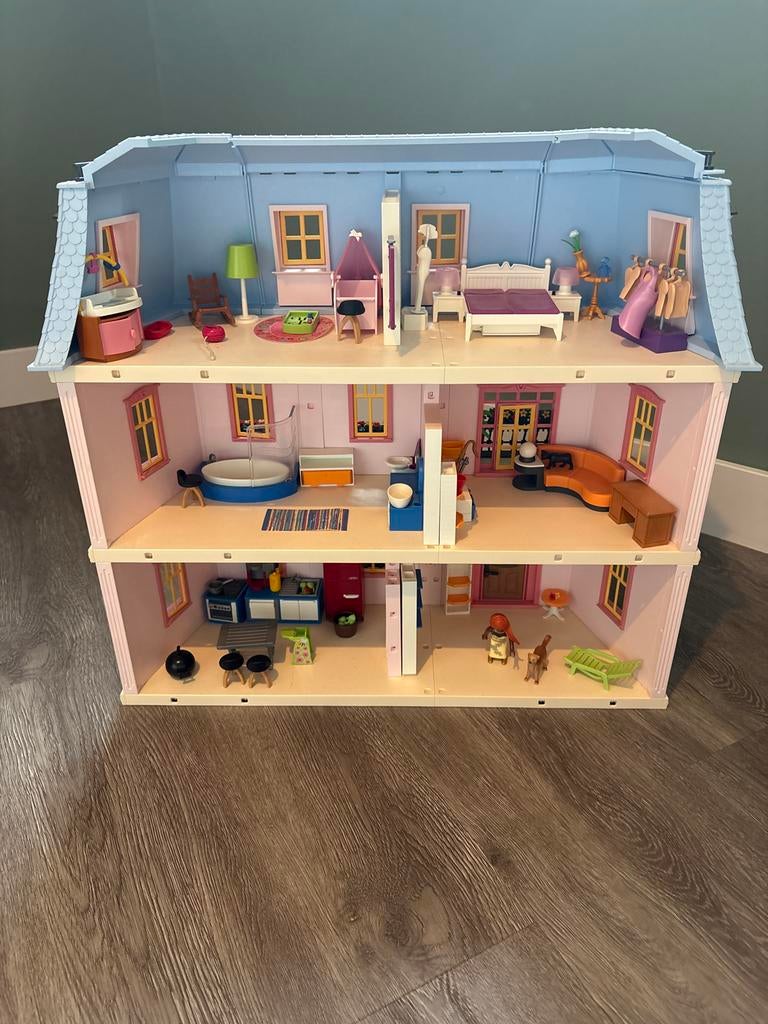 Groot Playmobil Poppenhuis met Meubels en Poppen, Ophalen of Verzenden, Zo goed als nieuw, Poppenhuis