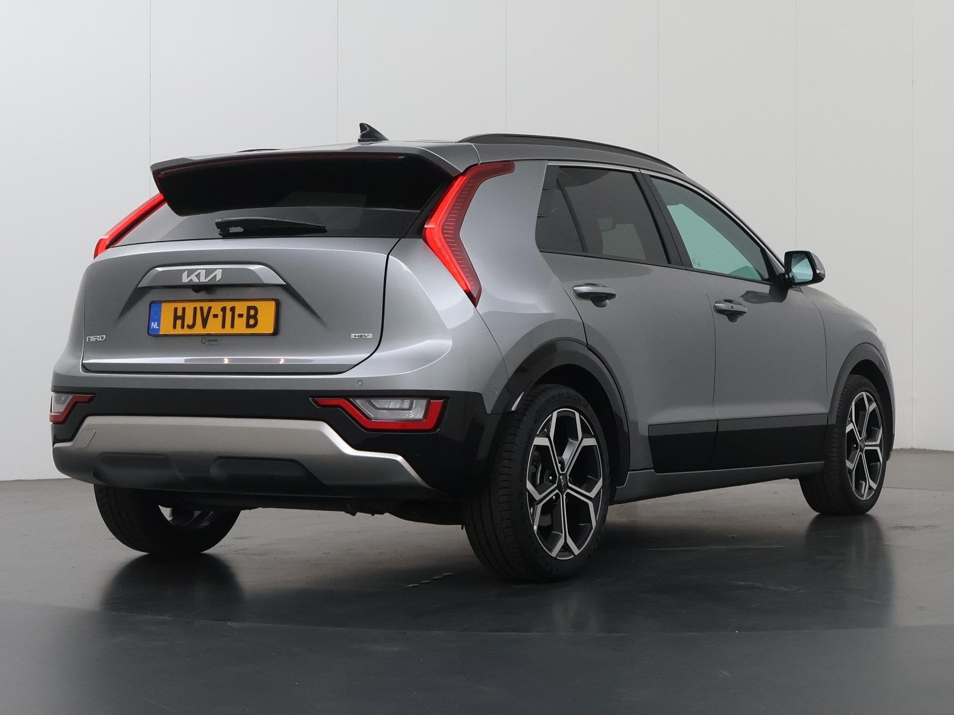 Foto 2 van Kia Niro 1.6 GDi Hybrid ExecutiveLine | Panoramadak | Harman