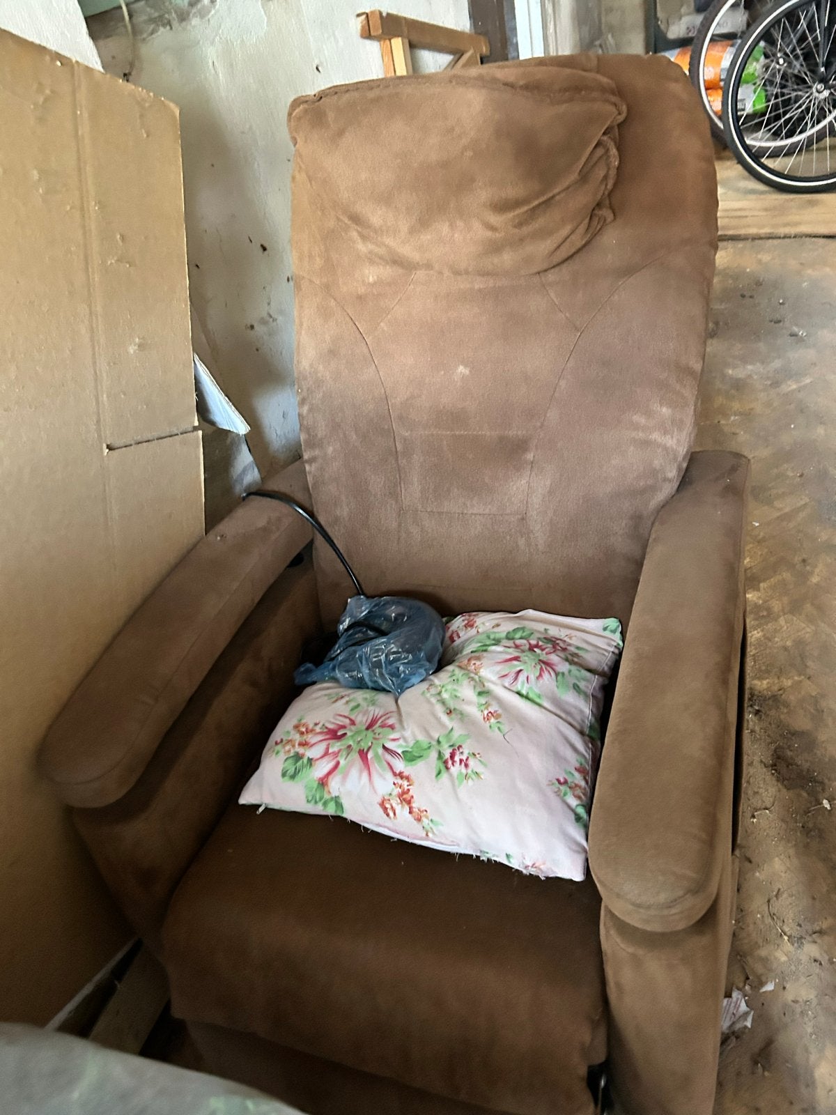 Elektrisch Comfortabele sta zit relaxfauteuil, Ophalen, Gebruikt, Stof, 75 tot 100 cm