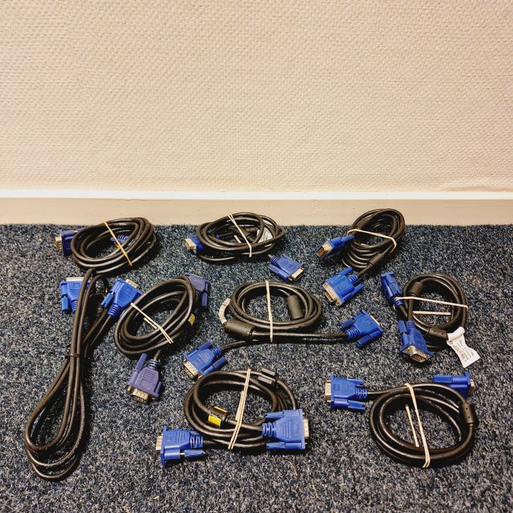 Verzameling VGA Kabels (9x) - Diverse Lengtes