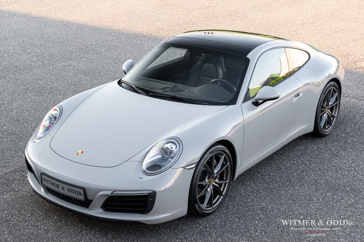 Porsche 911 3.0 Carrera Zeldzame kleurstelling (bj 2018), Dealer onderhouden, Achterwielaandrijving, Gebruikt, Zwart