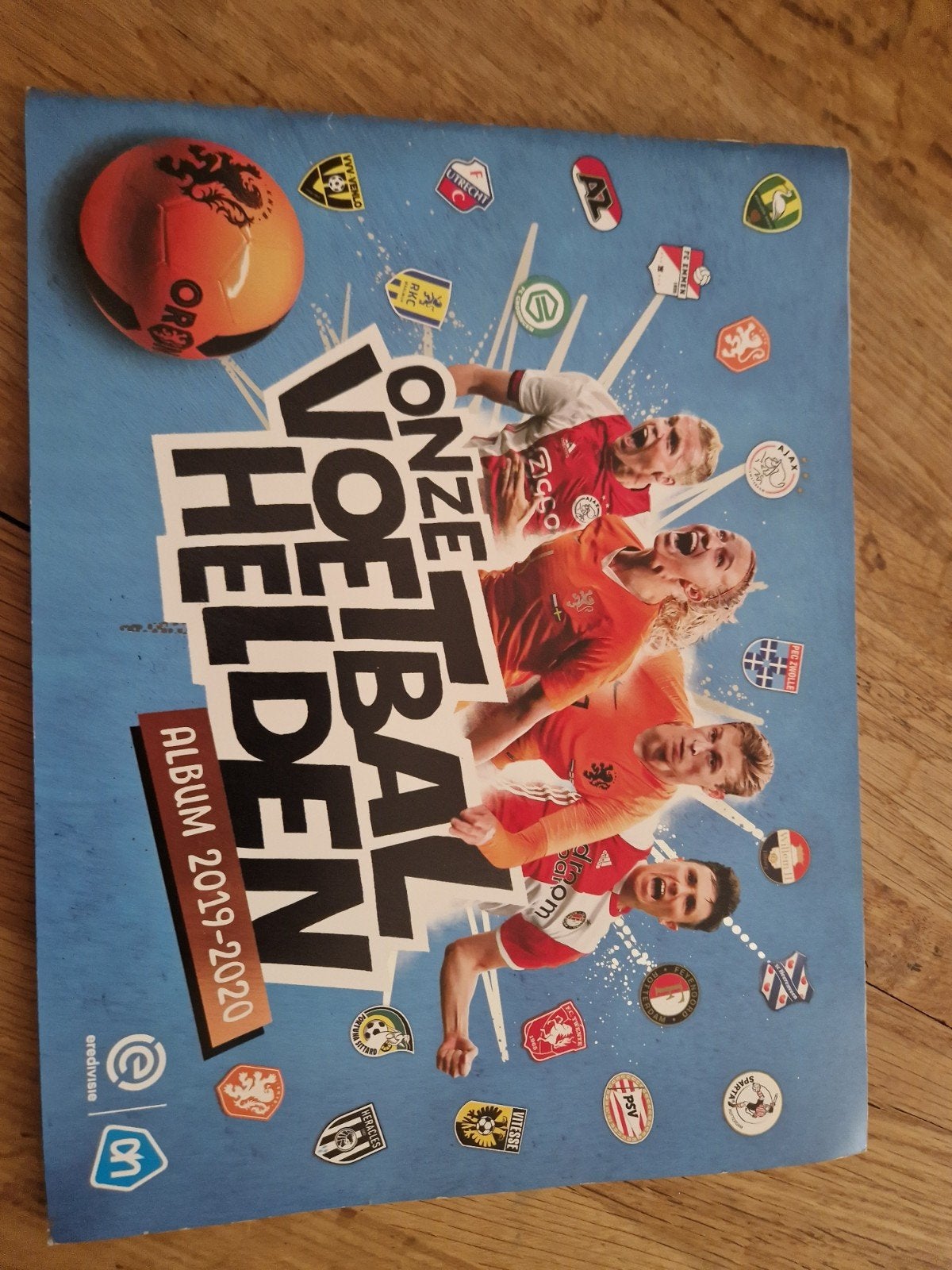 AH Voetbalboek met voetbalplaatjes Eredivisie 2019 - 2020, Verzamelen, Supermarktacties, Albert Heijn, Ophalen of Verzenden