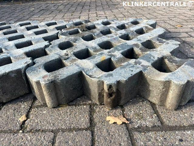 ROOIKORTING 2.800m2 grijs kunststof grastegels grasdallen be, Tuin en Terras, Tegels en Klinkers, Gebruikt, Verzenden, Bij dit gebruikte product niet te achterhalen
