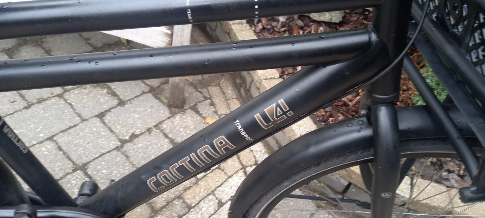 Cortina U4  matzwart, Fietsen en Brommers, Ophalen, Zo goed als nieuw, 24 inch, Versnellingen