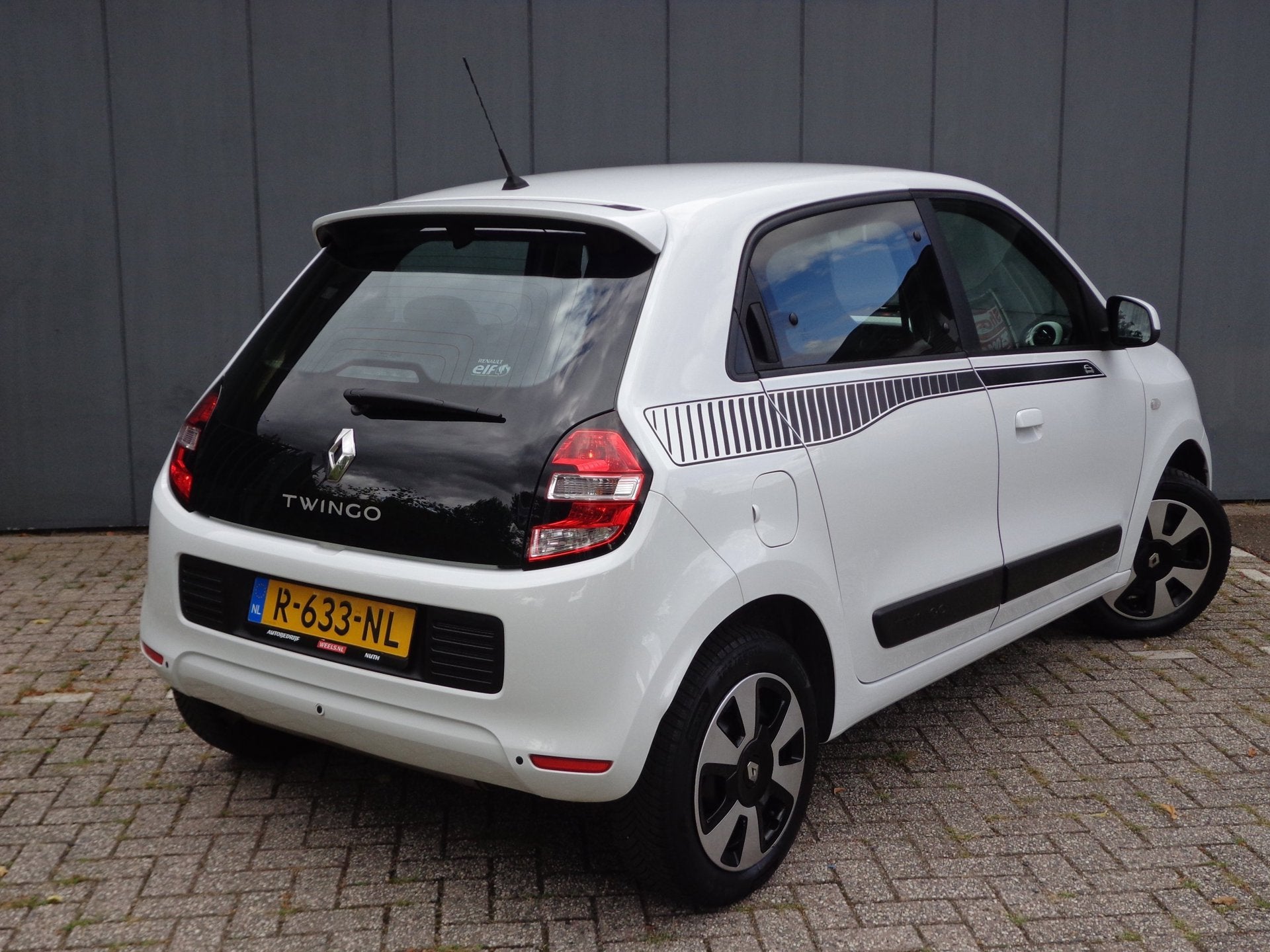 Renault Twingo 1.0 SCe Luxe Dynamigue Airco & cruise i.z.g.s, Auto's, Gebruikt, 4 stoelen, Alcantara, Wit