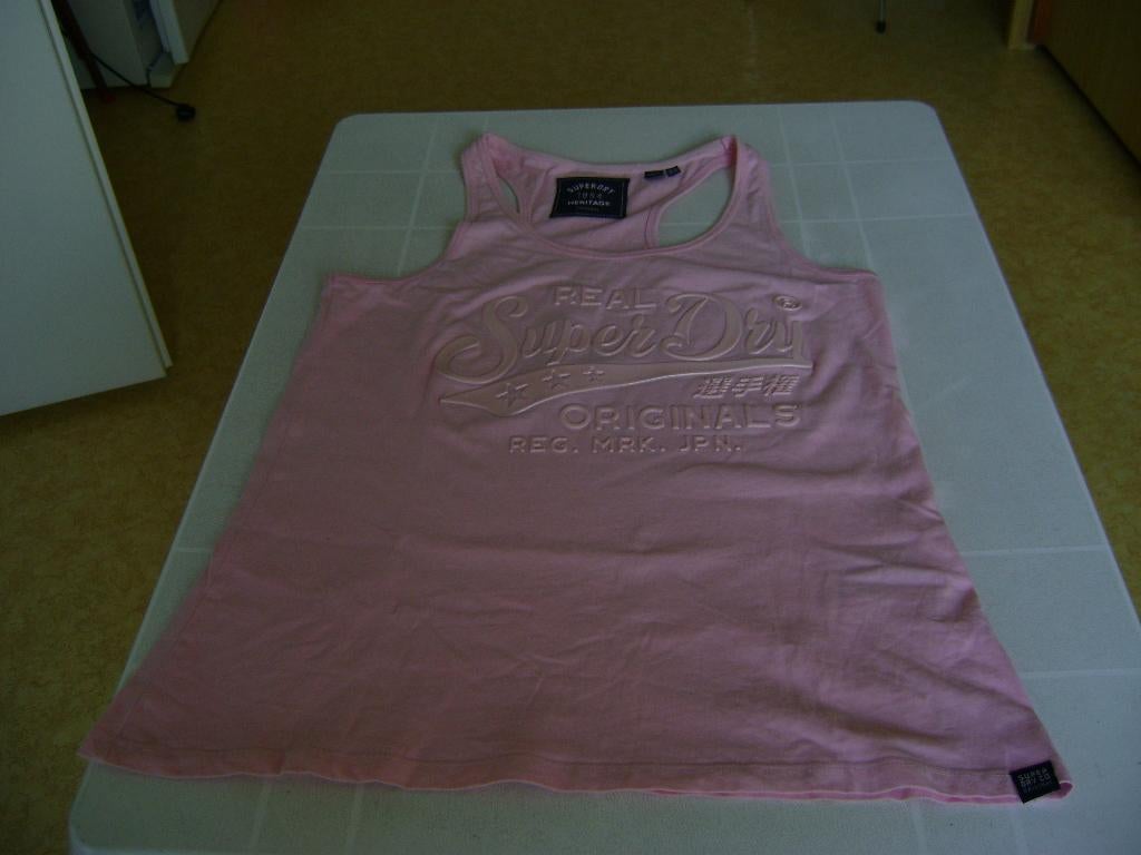 roze shirt van super dry met witte tekst mt38, Maat 38/40 (M), Superdry, Ophalen of Verzenden, Zo goed als nieuw