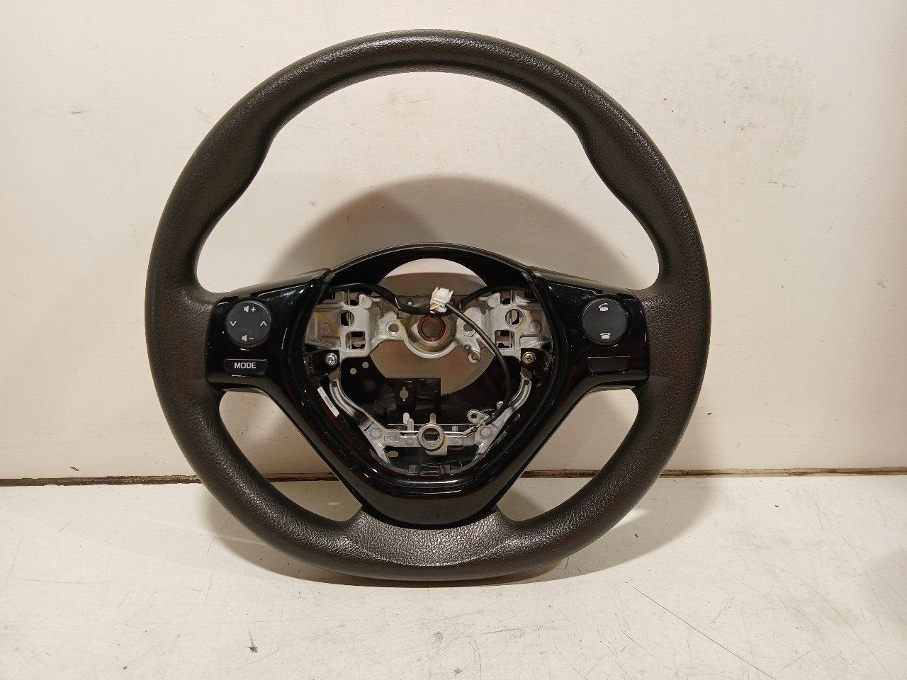 Stuur Peugeot 108, Auto-onderdelen, Onderdelen@venauto.nl, Van der Ven Autorecycling B.V., Gebruikt, Ettenseweg 76, 4706 PB Roosendaal, The Netherlands