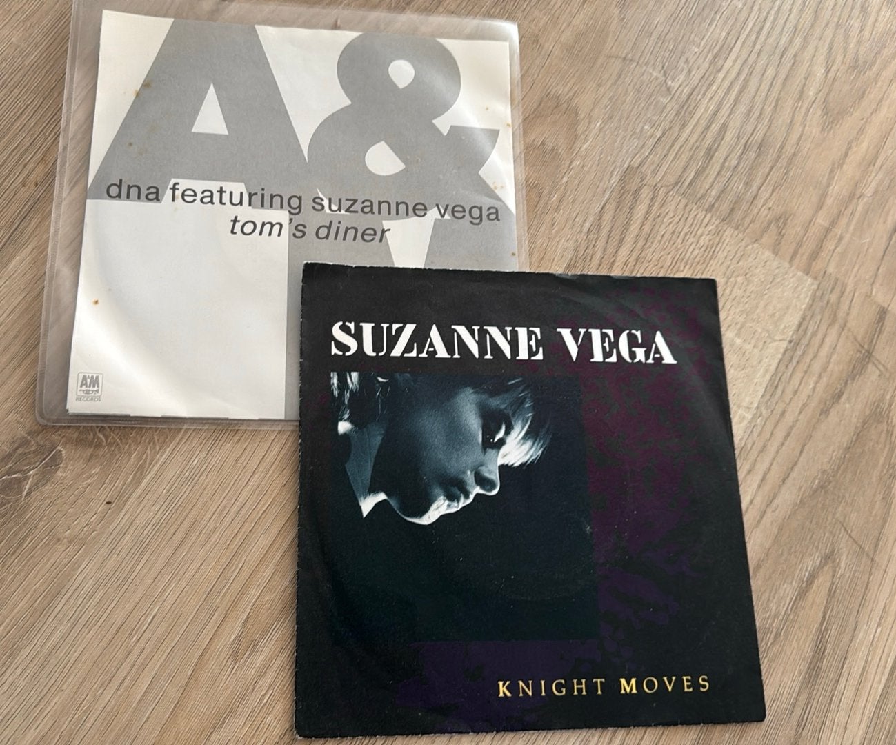 Suzanne Vega - Knight Moves & Tom’s Diner, Ophalen of Verzenden, Zo goed als nieuw, Pop