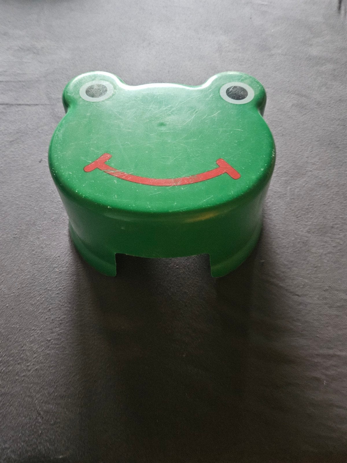 Leuk groen kinder opstapje in kikker design, Ophalen